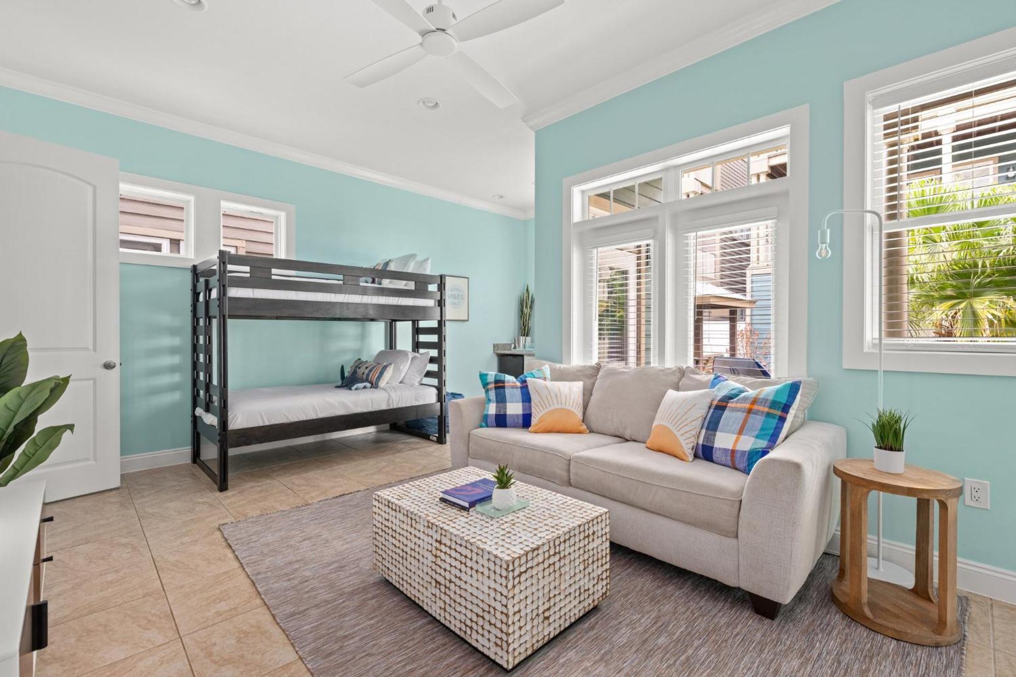 Crescent Moon Palace - A Luxury Home With Pool, Parking, Just Steps To The Beach Panama City Beach Exteriör bild